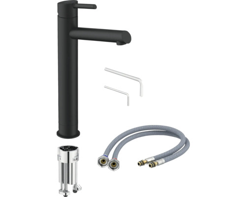 Wastafelkraan in het zwart met installatiemateriaal