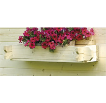 Houten bloembak met bloemen