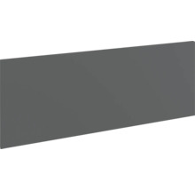 Grijze badkamer zijwand