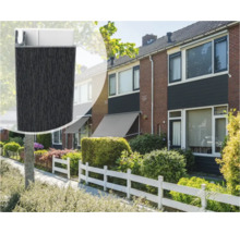 Buitengevel met zonnescherm en gedetailleerde close-up van een zonnescherm
