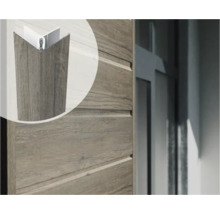 Houten bekleding met hoekprofiel