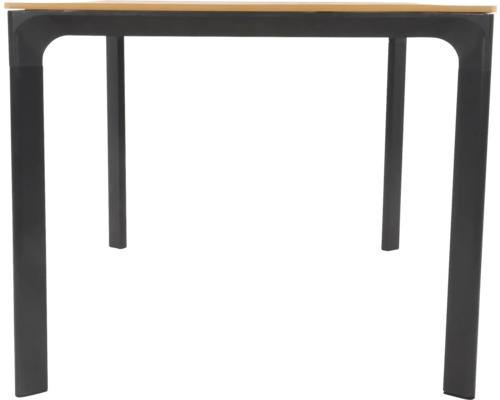 Tafel met metalen frame en tafelblad