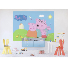Kamer met muurschildering van Peppa Pig, kindermeubels en speelgoed