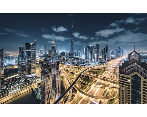 KOMAR Fotobehang vlies SHX9-103 Wanderlust - Stefan Hefele 1001 Nights 450x280 cm Nachtzicht op de skyline van Dubai met verlichte wegen