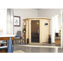 Houten sauna met glazen deur in een lichte badkamer.