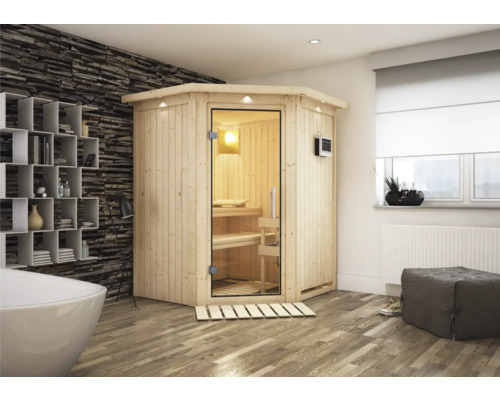 Houten sauna met glazen deur in een badkamer