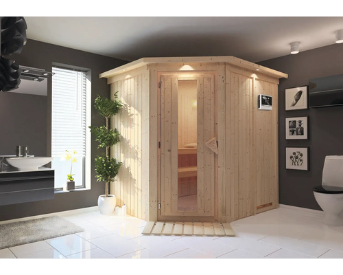 Lichte houten sauna met glazen deur in een badkamer