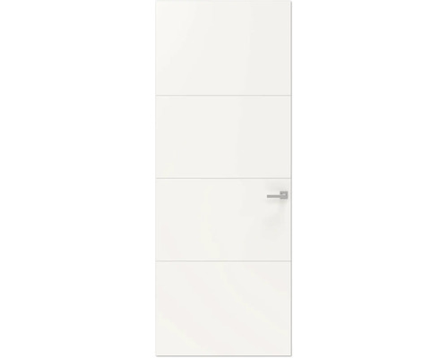 Gladde, witte binnendeur met horizontale groeven en zilverkleurige deurklink