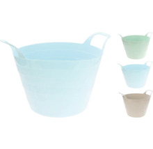 Meerdere flexibele kunststof emmers met handgrepen