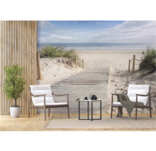 Fotobehang met strandmotief, houten pad en uitzicht op zee voor een ontspannen sfeer in de kamer