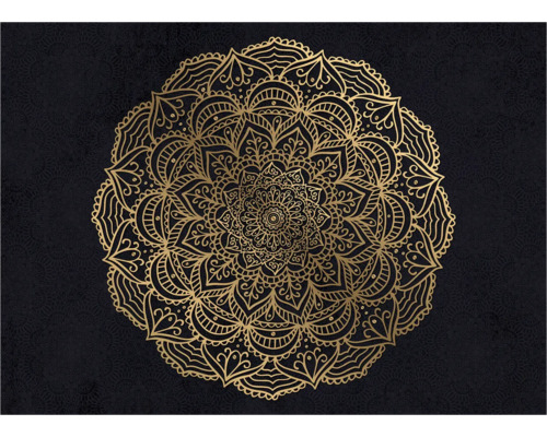 Afbeelding van een gouden mandala op een donkere achtergrond.