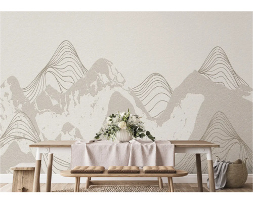 Woonkamer met eettafel en wanddecoratie met bergmotief