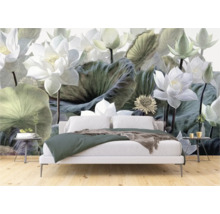 Slaapkamer met fotobehang met een bloemmotief van lotusbloemen
