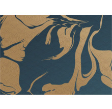 Behang met abstract patroon van golven en kleurverlopen