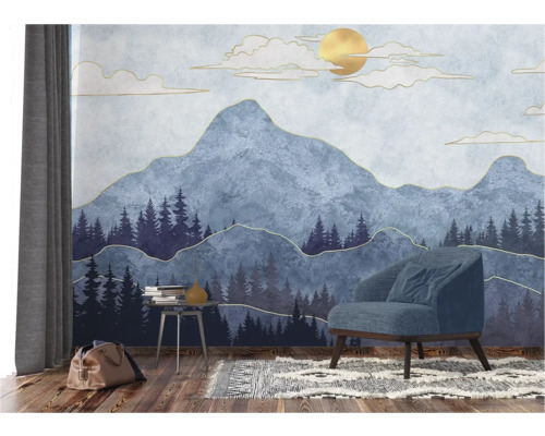 Woonkamer met muurschildering, fauteuil, tapijt en bijzettafel