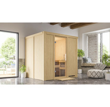 Interieur van een houten sauna met glazen deur in een lichte ruimte
