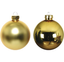 Twee gouden kerstballen om op te hangen