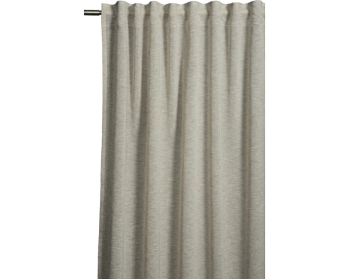 Gordijn van stof met plooiband aan een gordijnroede