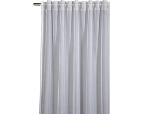 Gordijn met plooibandophanging aan een gordijnroede