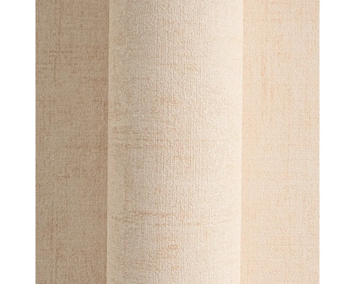 Close-up van een beige vliesbehang met een lichte structuur.