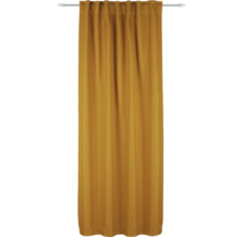 Gordijn van stof aan de gordijnroede