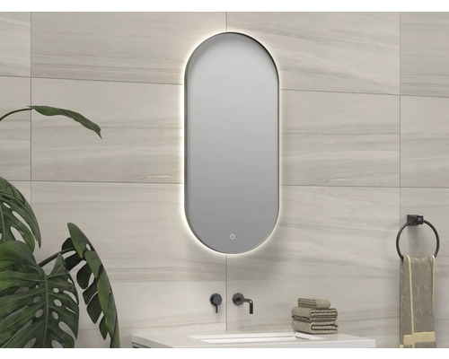 SANOX Badkamerspiegel met verlichting Ovallo 40x90 cm gun metal Badkamer met verlichte, ovale spiegel, wastafel en handdoeken