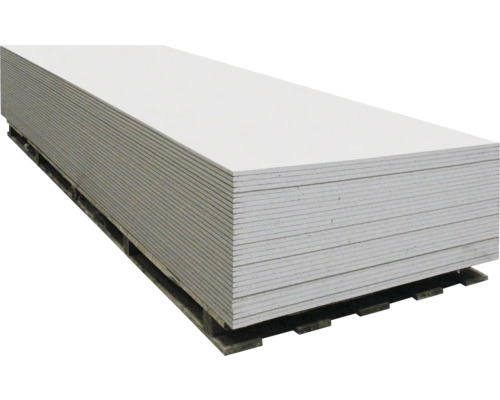 Stapel gipsplaten op een pallet