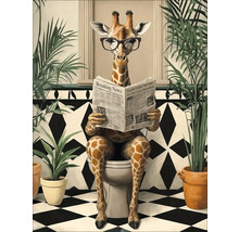 Schilderij van een giraffe met een bril die een krant leest terwijl hij op een toilet zit, omringd door kamerplanten