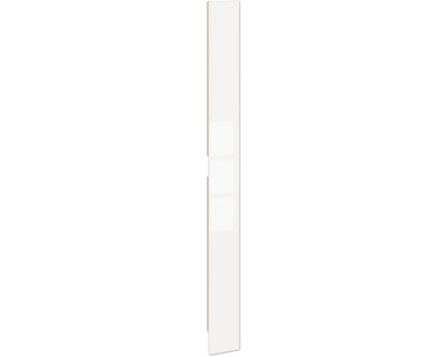 Witte keukenhoge kast met meerdere vakken