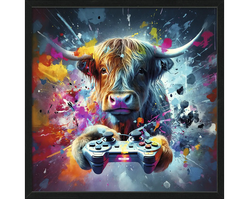 Ingelijste afbeelding van een koe met een gamecontroller voor een achtergrond met verfspatten