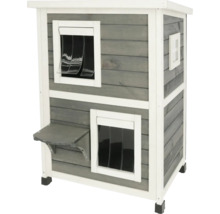 Houten kattenhuis met twee verdiepingen, ramen en trap