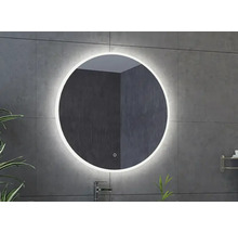 Ronde badkamerspiegel met LED-verlichting voor een moderne badkamerinrichting.