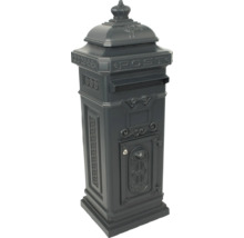 Vrijstaande brievenbus met slot en decoratieve elementen