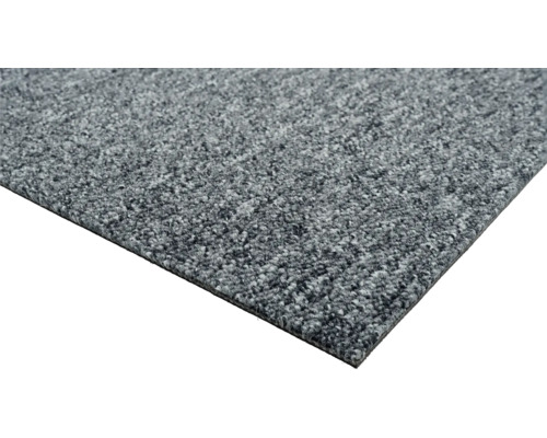 Gedetailleerde afbeelding van een grijs tapijt.