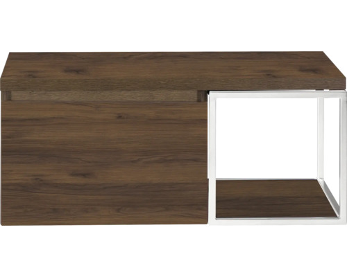 Detailaanzicht van een bruin nachtkastje met open vak