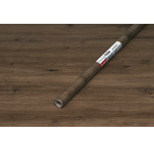 Rol decoratiefolie met houtlook op houten ondergrond