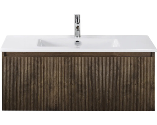 Wastafelonderkast met wastafel en kraan