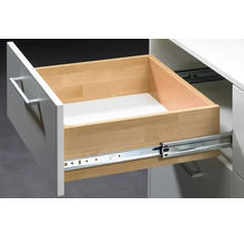 Open lade met houten frame en metalen rail