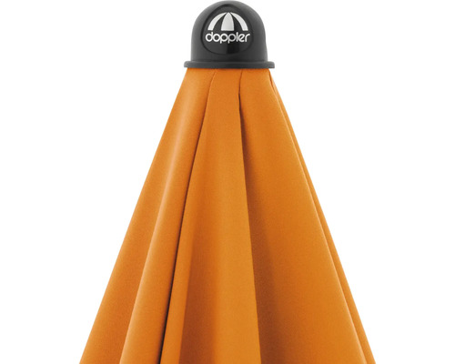 Detailopname van een parasol met Doppler-logo
