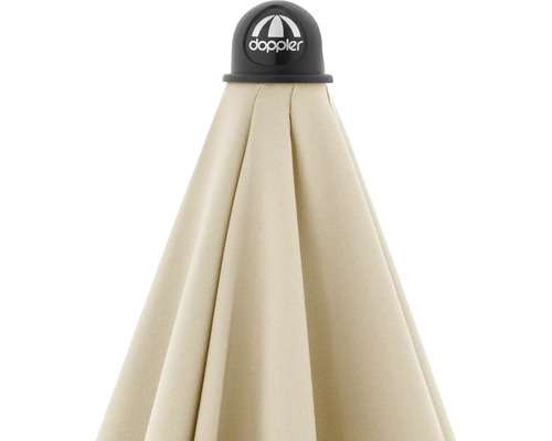 Detailopname van een parasol met Doppler Logo