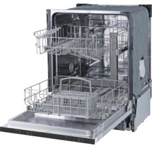 Geopende vaatwasser met vaatwaskorven