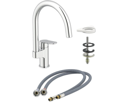 Keukenkraan met installatiemateriaal en flexibele slangen