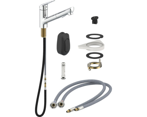 Keukenkraan met accessoires en aansluitslangen.