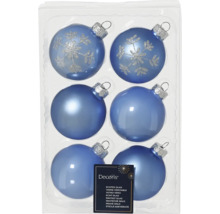 Zes blauwe glazen kerstballen, waarvan sommige met sneeuwvlokmotief, in een transparante verpakking