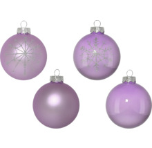 Decoratieve kerstballen met sneeuwvlokpatroon