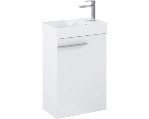 Wastafelonderkast met kraan voor de badkamer