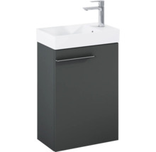 Wastafelonderkast met wastafel en kraan