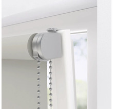 Detailopname van een rolgordijn met kettingbediening voor raamdecoratie