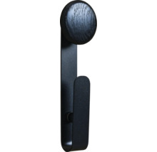 Kledinghaak van hout en metaal