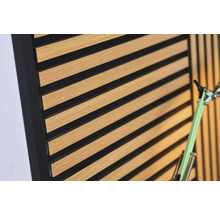 Houten akoestisch paneel met zwarte accenten voor geluidsabsorptie